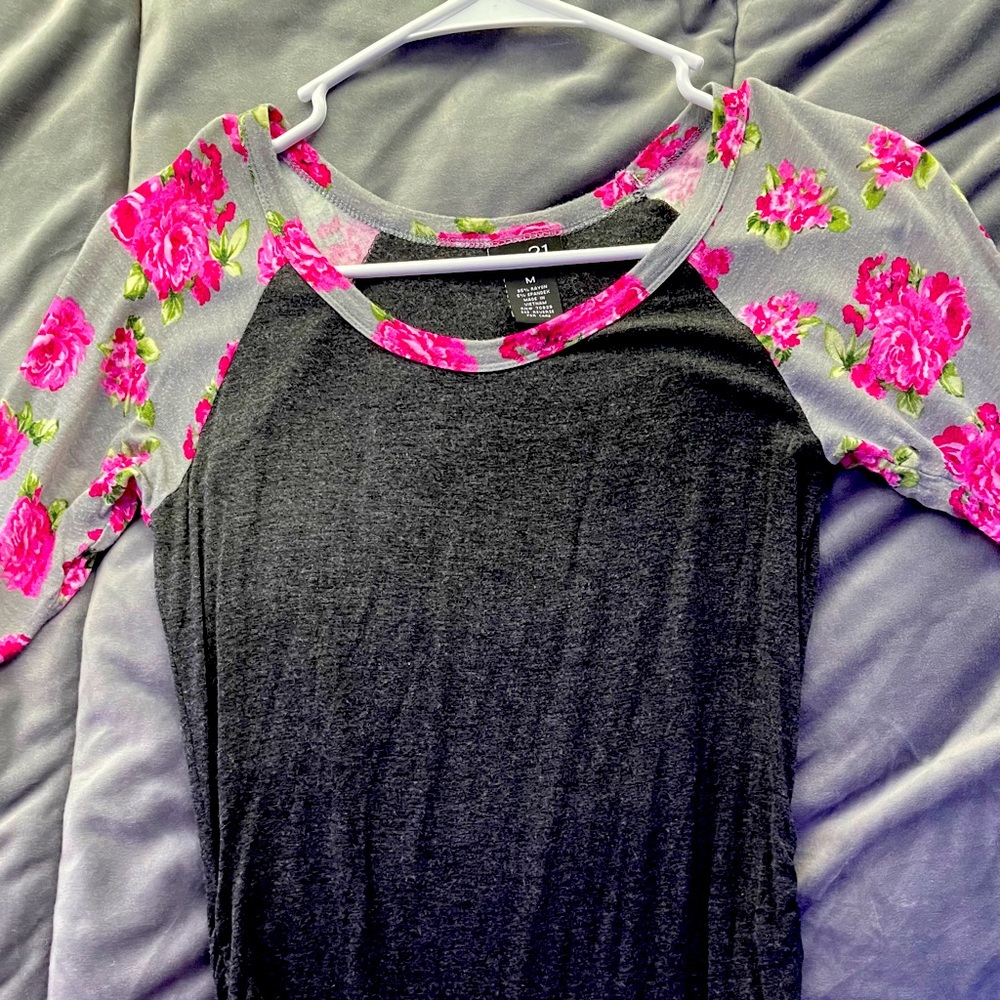 ✨Rue 21 long sleeve shirt ✨